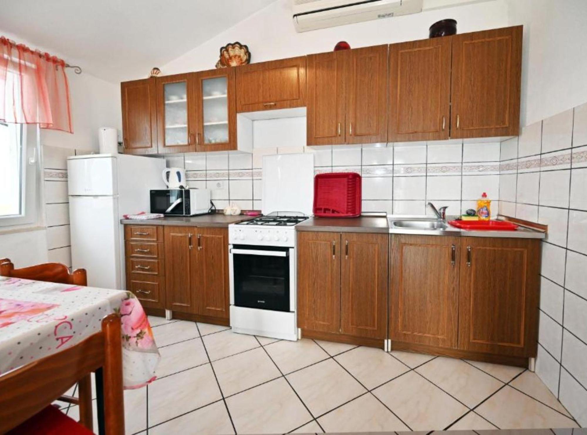 Apartments Mihovilovic - 50 M From Beach Slatine Exterior photo